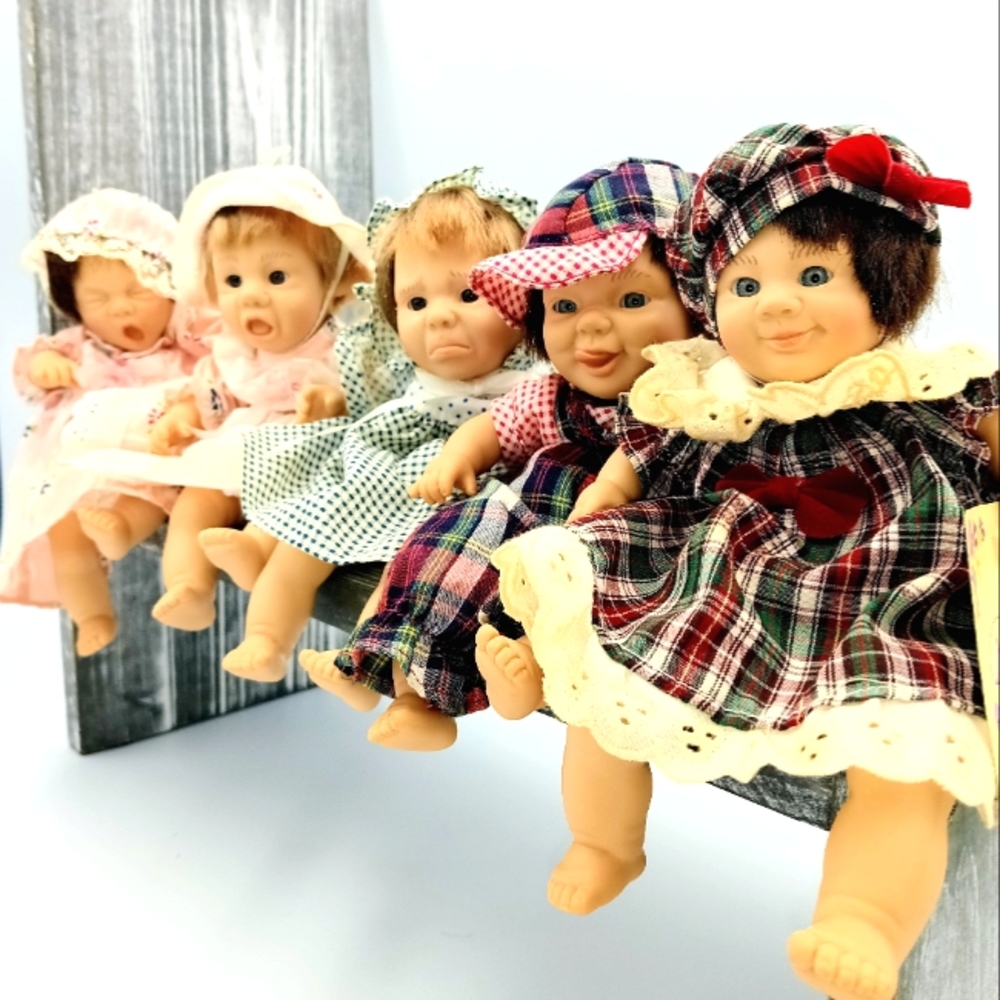 Vintage 1996 GI GO TOYS 8" Beanie Bag Kids Expression Dolls